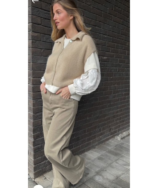BELLITA beige vestje met knopen